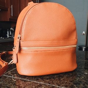 🎒MINI BROWN FAUX LEATHER BACKPACK🎒